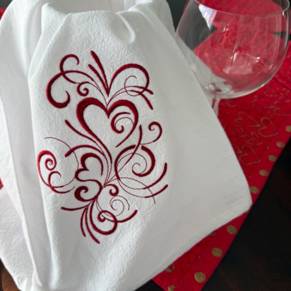 Valentines celebration dish towels. - Picture 9 of 9